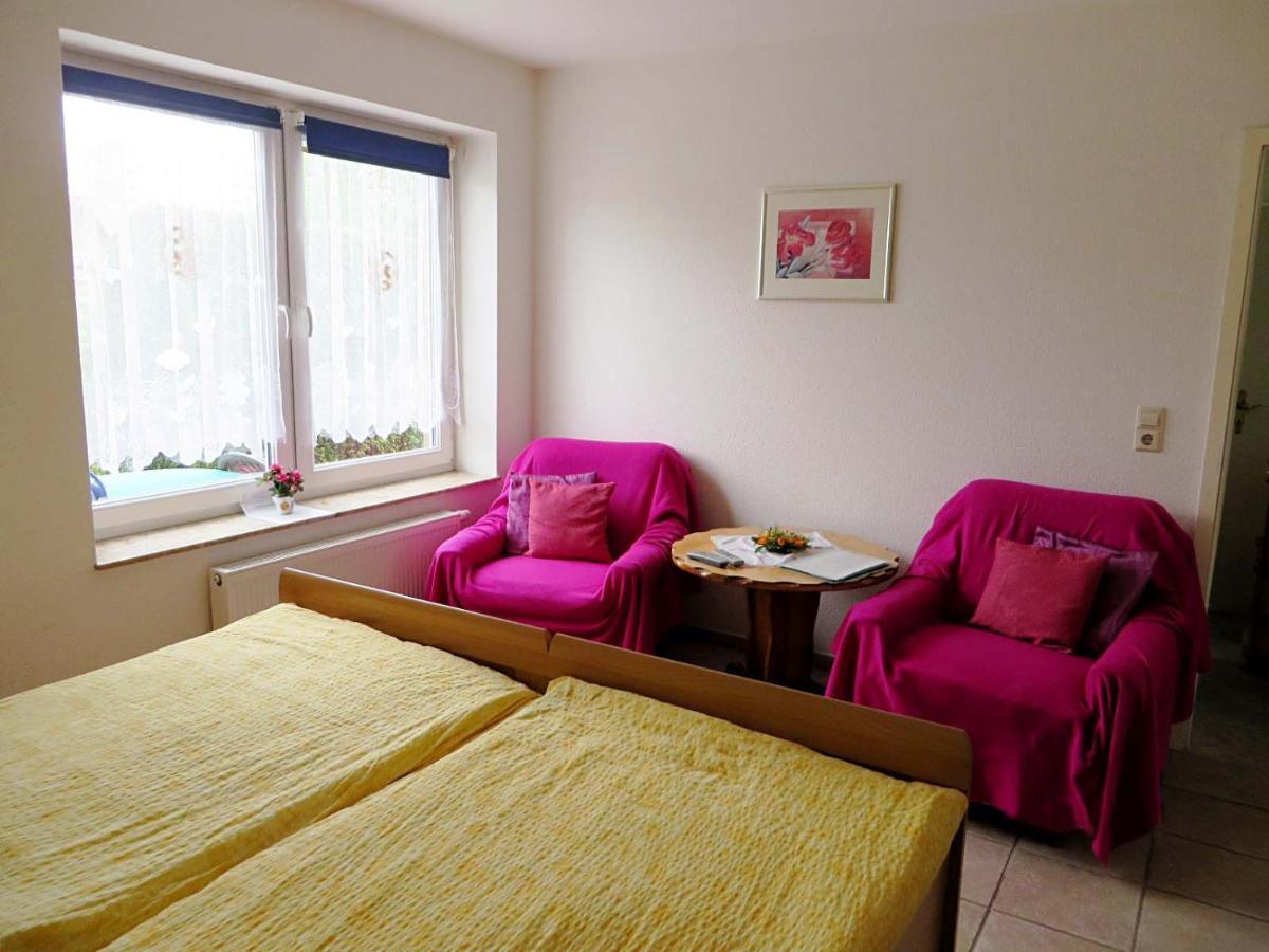 Ferienwohnungen "Marie" Mit Terrassen, Inclusive Park- Und Stellplaetze Am Haus, Mueritz-Strand Nur 700M, Altstadt 10Min, Ruhige Lage, فارين المظهر الخارجي الصورة
