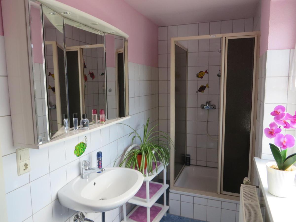 Ferienwohnungen "Marie" Mit Terrassen, Inclusive Park- Und Stellplaetze Am Haus, Mueritz-Strand Nur 700M, Altstadt 10Min, Ruhige Lage, فارين المظهر الخارجي الصورة