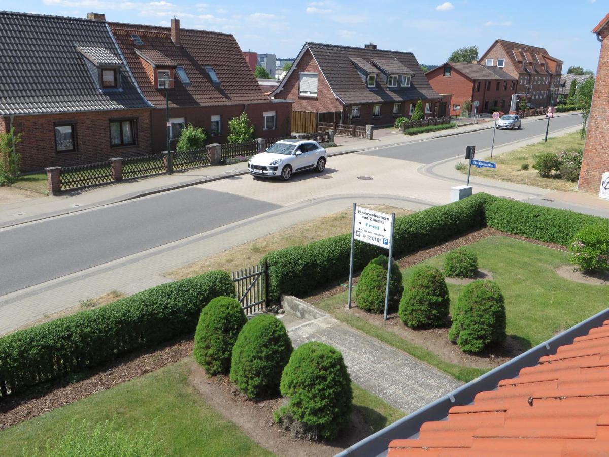 Ferienwohnungen "Marie" Mit Terrassen, Inclusive Park- Und Stellplaetze Am Haus, Mueritz-Strand Nur 700M, Altstadt 10Min, Ruhige Lage, فارين المظهر الخارجي الصورة