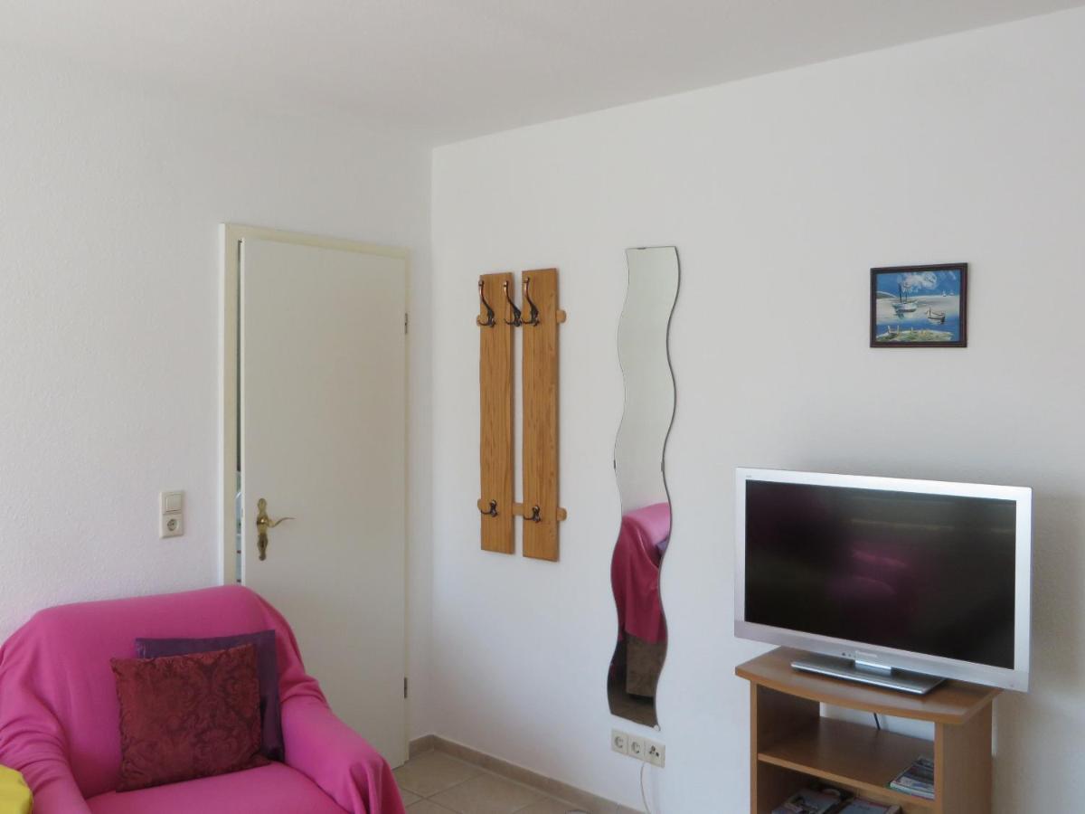 Ferienwohnungen "Marie" Mit Terrassen, Inclusive Park- Und Stellplaetze Am Haus, Mueritz-Strand Nur 700M, Altstadt 10Min, Ruhige Lage, فارين المظهر الخارجي الصورة