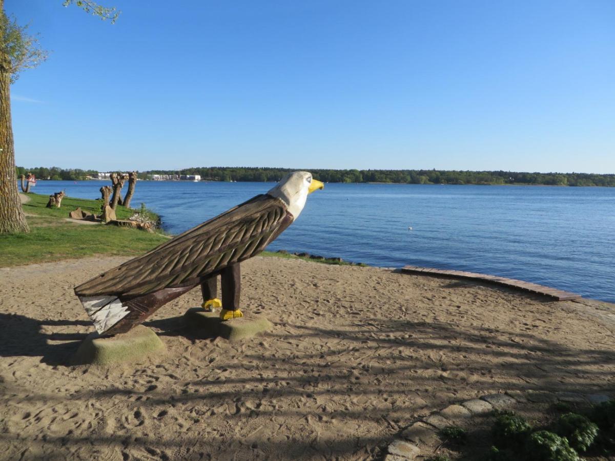 Ferienwohnungen "Marie" Mit Terrassen, Inclusive Park- Und Stellplaetze Am Haus, Mueritz-Strand Nur 700M, Altstadt 10Min, Ruhige Lage, فارين المظهر الخارجي الصورة