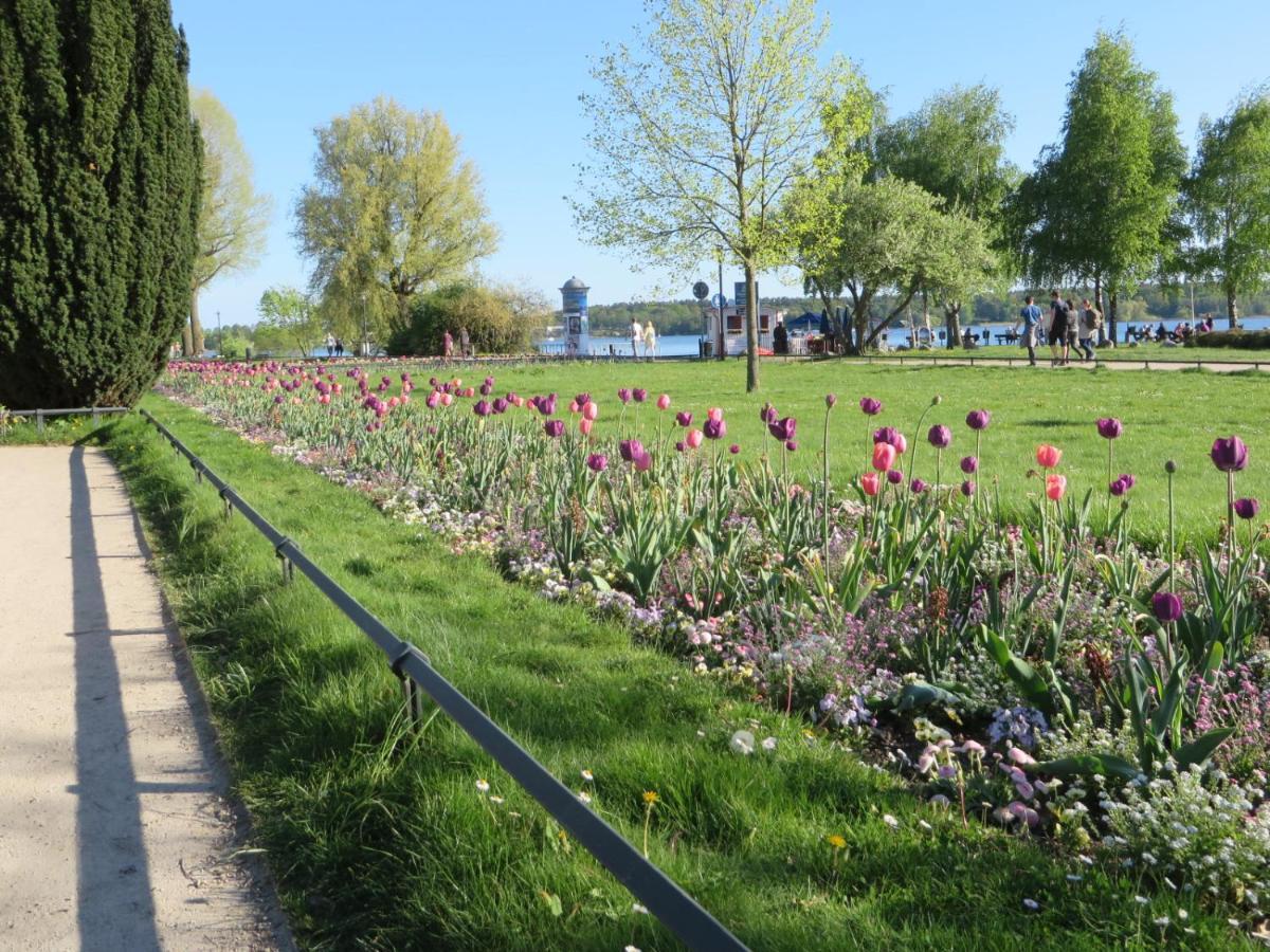 Ferienwohnungen "Marie" Mit Terrassen, Inclusive Park- Und Stellplaetze Am Haus, Mueritz-Strand Nur 700M, Altstadt 10Min, Ruhige Lage, فارين المظهر الخارجي الصورة