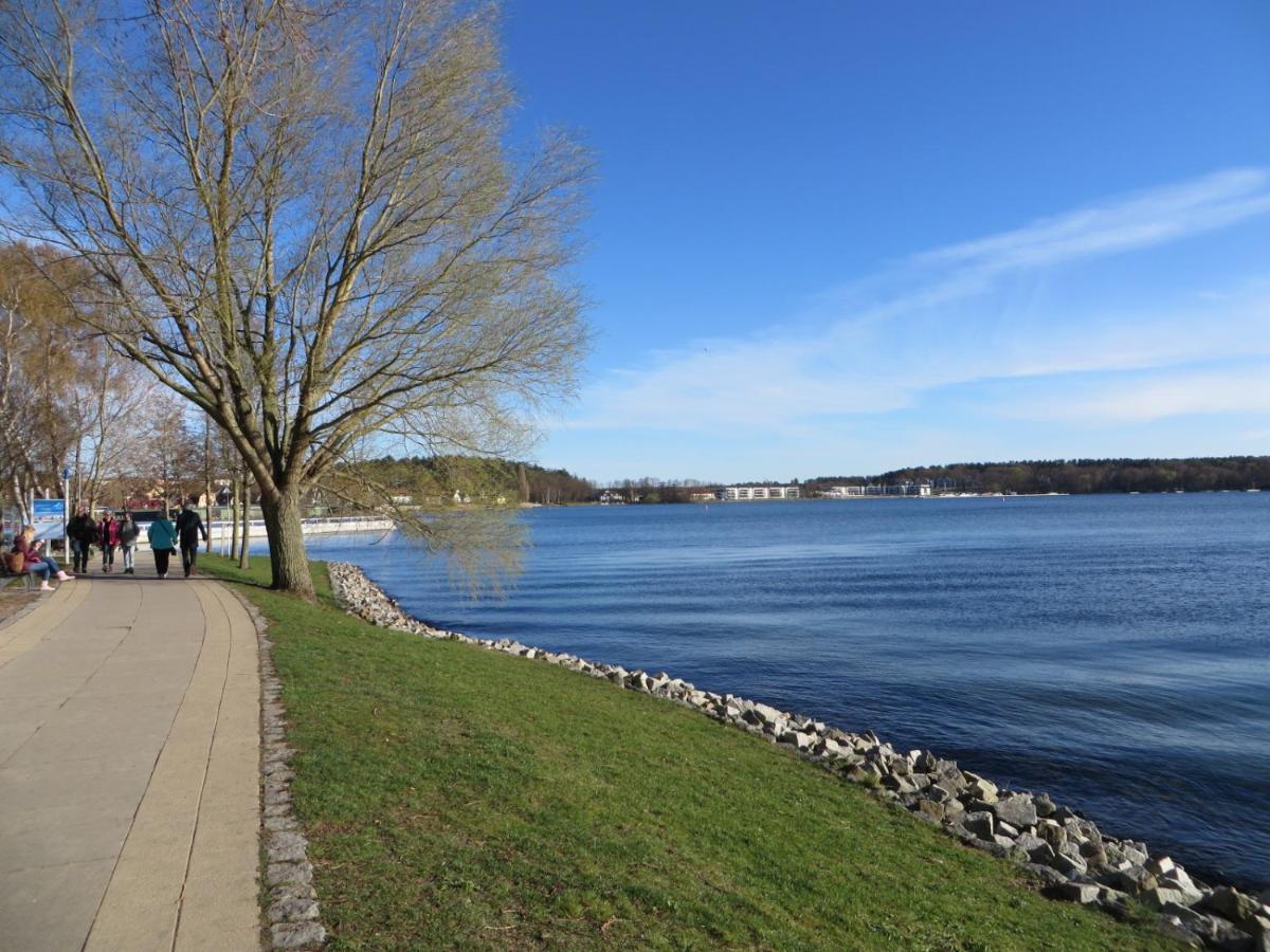 Ferienwohnungen "Marie" Mit Terrassen, Inclusive Park- Und Stellplaetze Am Haus, Mueritz-Strand Nur 700M, Altstadt 10Min, Ruhige Lage, فارين المظهر الخارجي الصورة