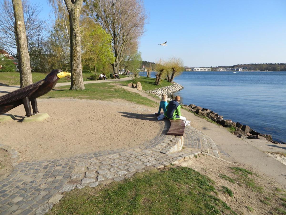Ferienwohnungen "Marie" Mit Terrassen, Inclusive Park- Und Stellplaetze Am Haus, Mueritz-Strand Nur 700M, Altstadt 10Min, Ruhige Lage, فارين المظهر الخارجي الصورة
